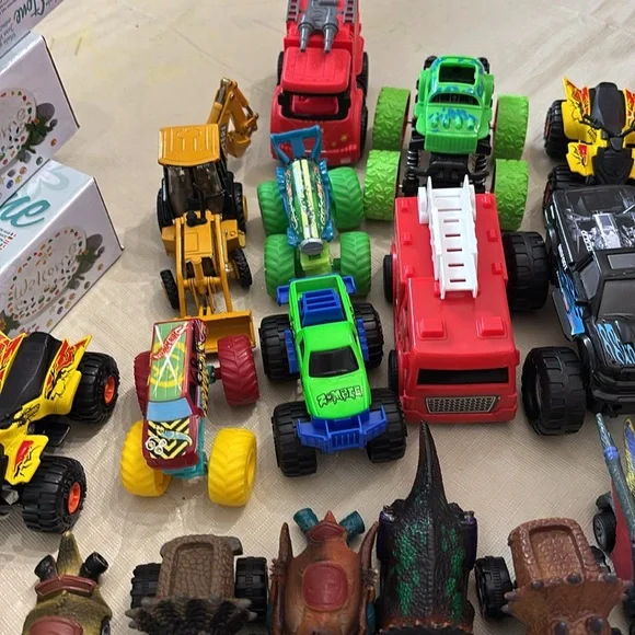Cars / trucks